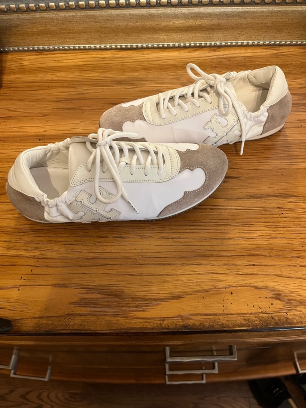 Tory Burch White and Beige Suede-Trim Sneakers - Picture 12 of 14